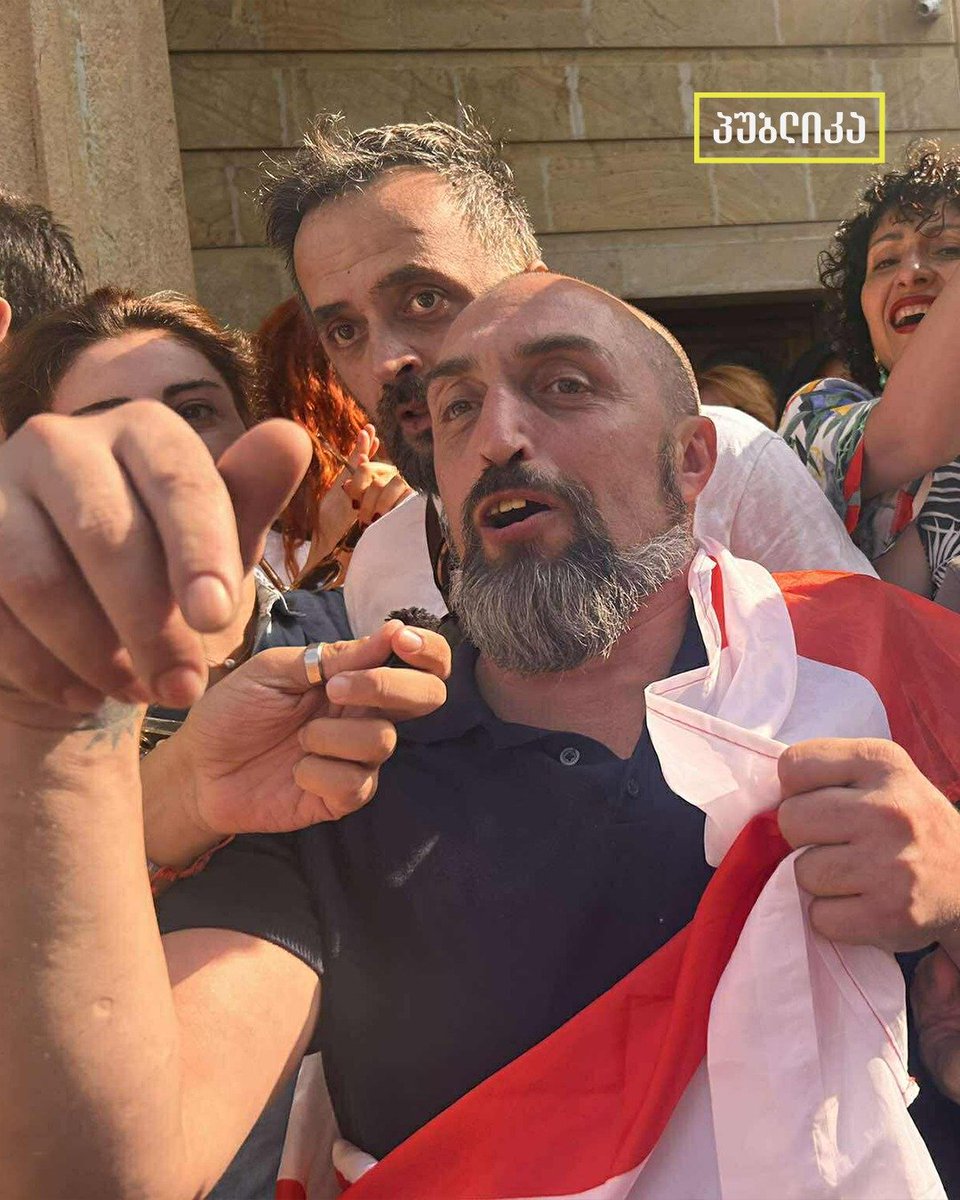 Daasrule's tweet image. Giorgi Akhobadze spoke about his mother, who was seriously ill and under his sole care, as he was the only doctor looking after her. He stated that he bore the responsibility of caring for his mother, who had suffered a stroke, lost her ability to speak, and was bedridden.…