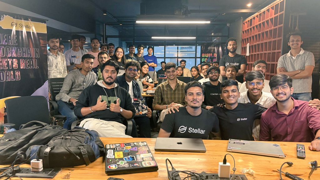 🧵STELLAR RAGNAROK – WEEK 3
Smart Contracts | Aug 3
From learning to building — here’s how our onchain journey unfolded 🚀👇
#StellarRagnarok #Web3OnStellar #SmartContracts
We entered Week 3 of #StellarRagnarok with high energy ⚡Theme? Smart Contracts on Stellar