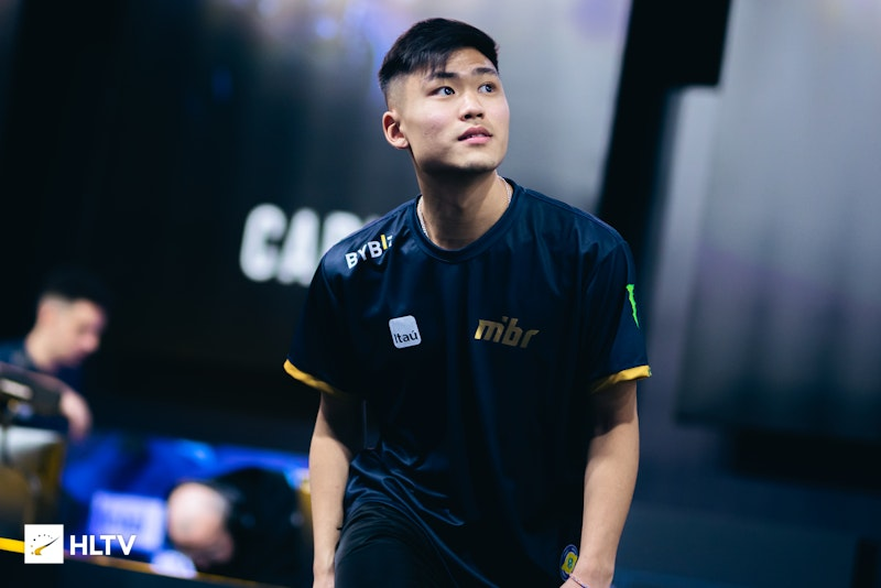 CS ao contrário tweet media