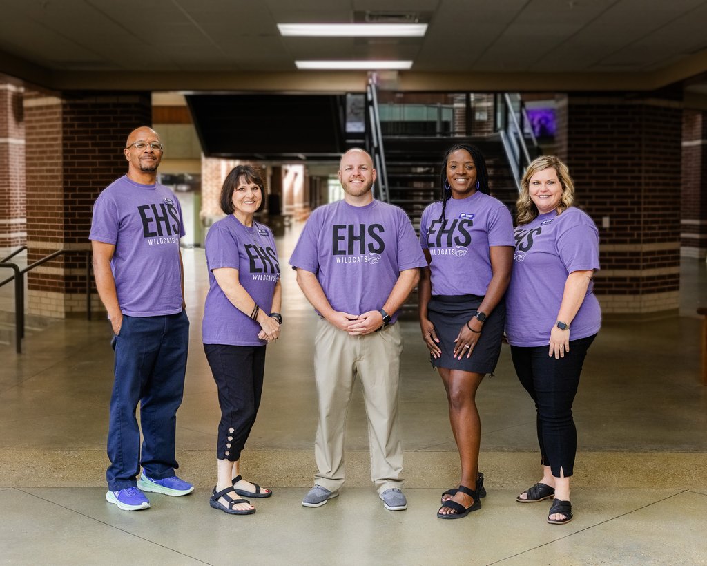 Meet our Administrators!

EHS Principal- John Jameson
Senior Principal- Sharonda Brooks
Junior Principal- Wendy Strickland
Sophomore and Freshman Girls- Alisa Davis
Sophomore and Freshman Boys- Stephen Shepherd