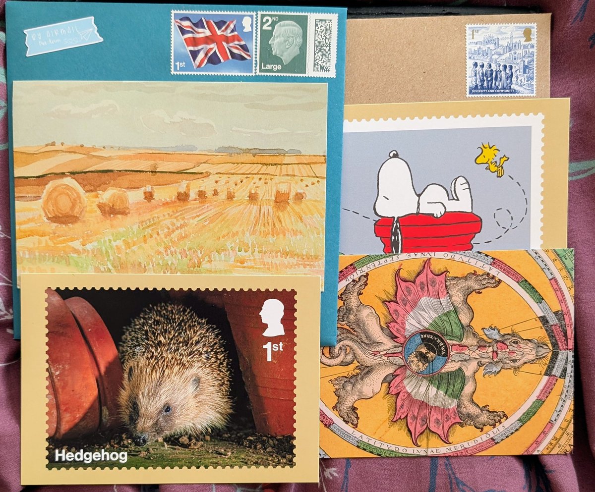 wendyloued's tweet image. Off to the postbox this afternoon 📮
#PostcardDrop2025
#writeletters #sendpostcards
#postcrossing