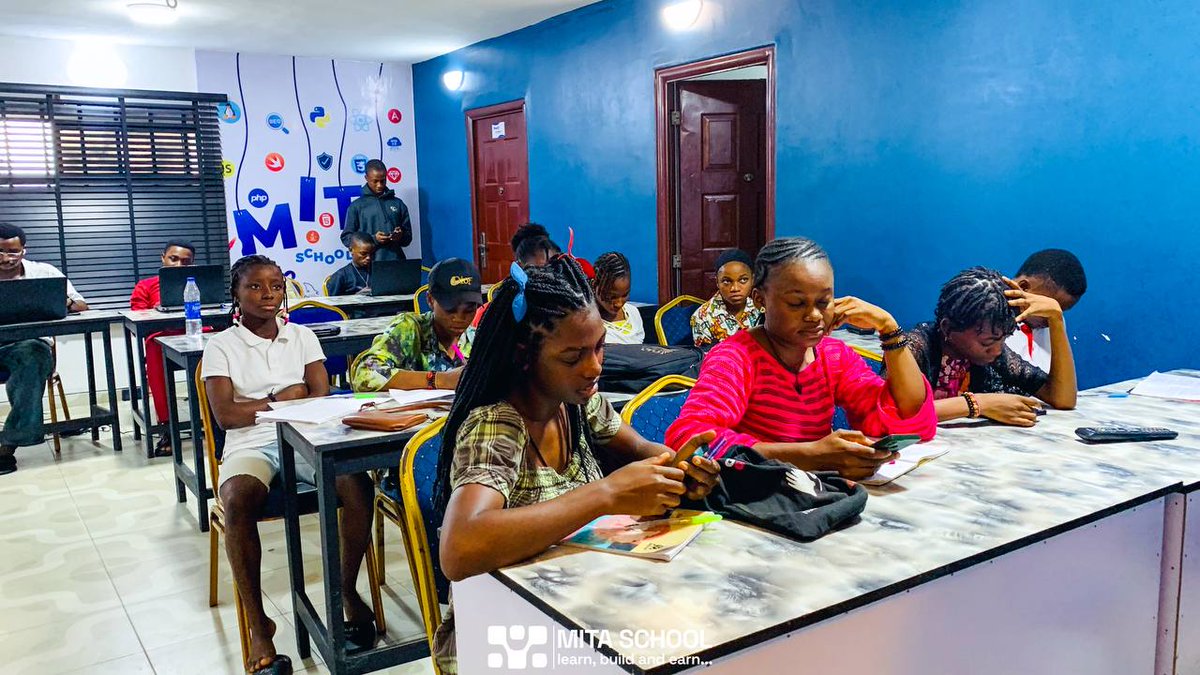 MitaSchool's tweet image. Tech teaches kids problem-solving, confidence, &amp;amp; independence. 🤭

When they say “Look what I made,” they start believing in their potential. 🔥🧑‍💻

Catch them young with possibilities, not pressure. 

 #KidsInTech #Mitaschool #Holidayprogramsforkids