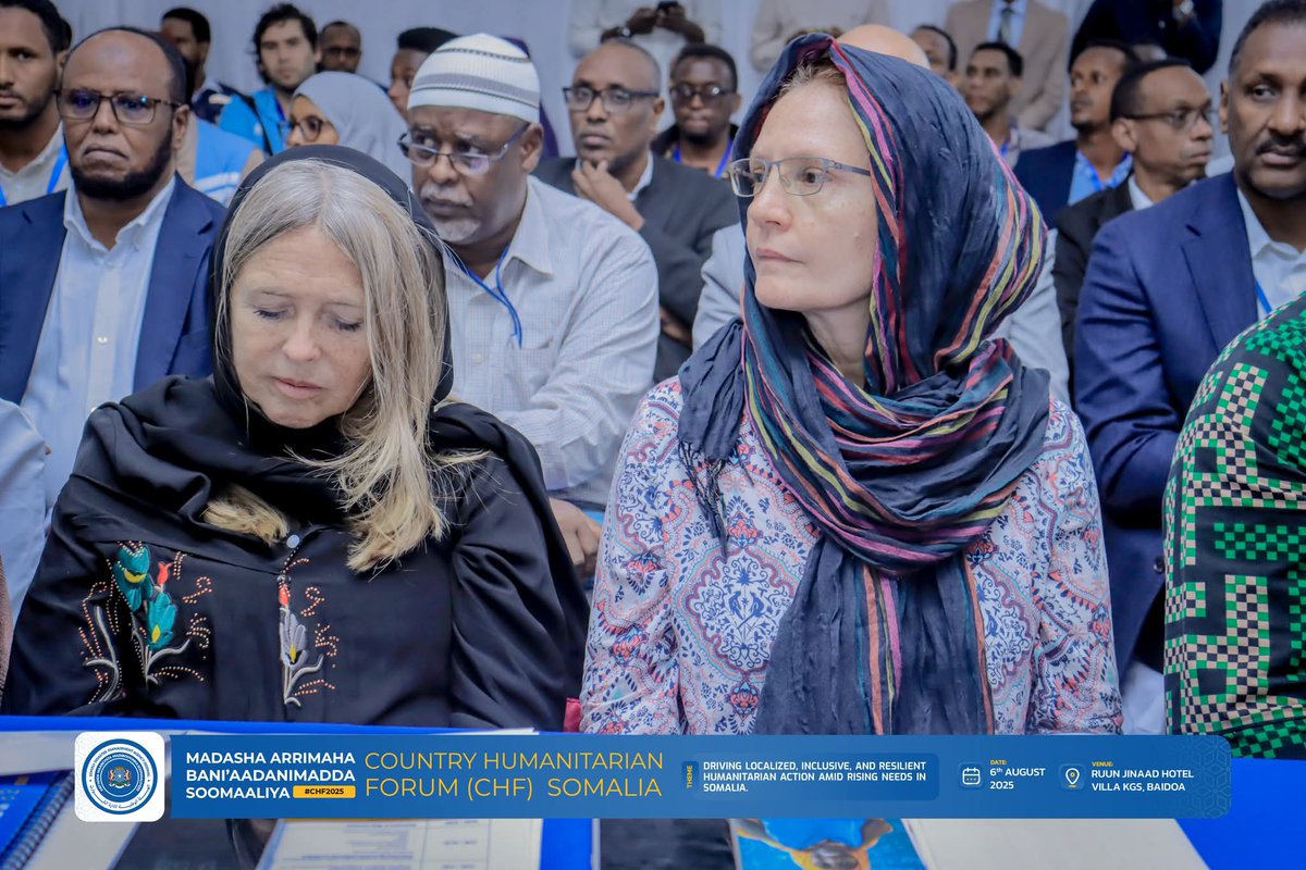 SoDMA_Somalia's tweet image. 1/3 The DSRSG of @UNinSomalia, @GConway_UN, delivered a brief speech at the Country Humanitarian Forum in Baidoa.
#CHF2025 #HumanitarianResponse #LocalizationMatters #InclusiveAid #ResilientCommunities #Baidoa #SWS #SoDMA