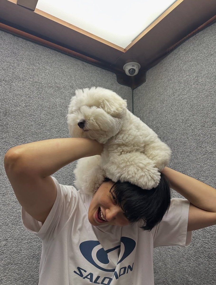 배경화면용 가벼운 크로키☁️

#김희진