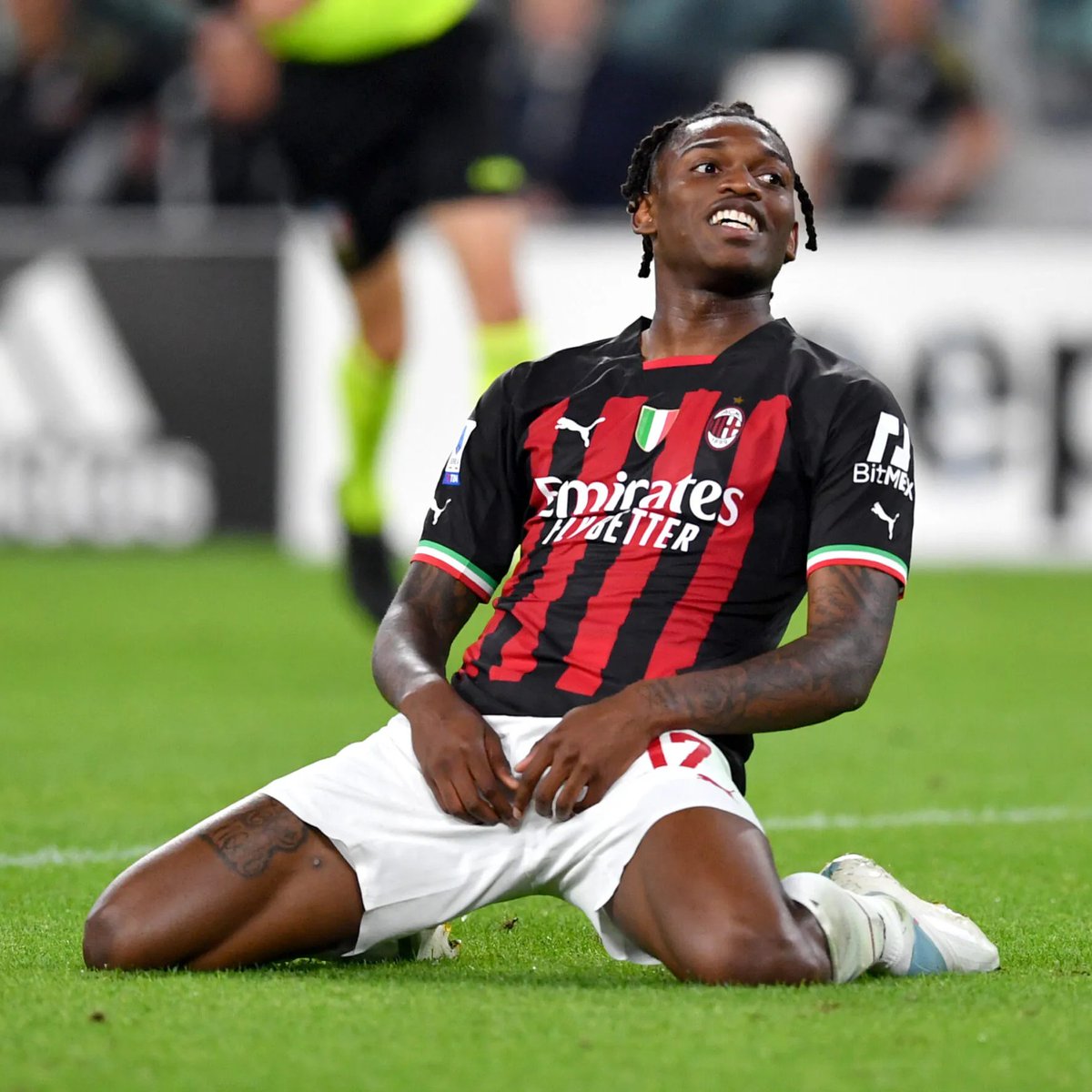 🚨 | Tottenham, Milan'dan Rafael Leão'yu transfer listesine ekledi.

(GiveMeSport)