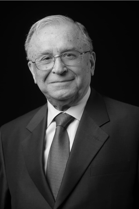 RoEmbassyIran's tweet photo. With regret, we announce the passing of the former President of Romania, Mr. Ion Iliescu, on August 5, 2025, at the age of 95.
Rest in peace! https://t.co/3WhyWhsehS