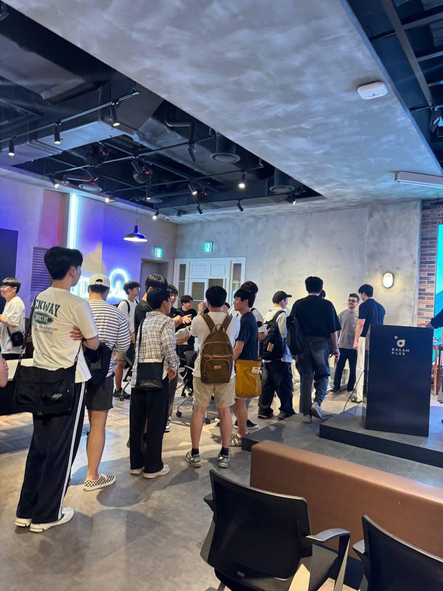 Josh Benaron (✧ᴗ✧) (@josh_benaron) on Twitter photo The <a href="/irys_xyz/">Irys (✧ᴗ✧)</a> community is truly global.
Here are recent some pics from the Indonesia (left) and Korea (right) events. The <a href="/irys_xyz/">Irys (✧ᴗ✧)</a> community is truly global.
Here are recent some pics from the Indonesia (left) and Korea (right) events.