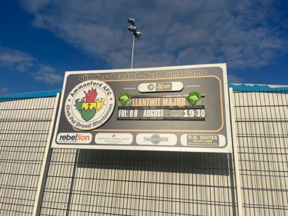 IanParfitt's tweet image. Not long to go until our first home League match of the season...always a tasty fixture against @LlantwitMajorFC 👌🖤🤍🥬