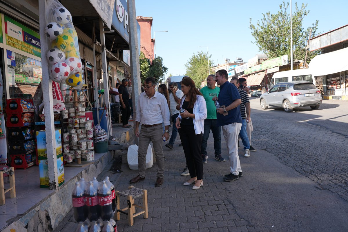 📌Eşbaşkanlarımız Çermik Yolu Esnafını Ziyaret Etti

📌Hevserokên Me Serdana Dikandarên Li Ser Rêya Çêrmûgê Kirin

<a href="/bayar61742/">Birsen Azak Bayar</a> <a href="/siyar_guldiken/">şiyar güldiken</a>