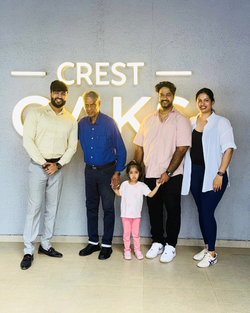 Crest_Ventures's tweet photo. Welcome to Crest Oaks community , Solomon Pinto!

We’re delighted to have you with us.

Looking for the perfect home? Your search ends here!  

Book your site visit today: 
        022 4893 3630 
                  or 
visit our website (Link in bio) https://t.co/XHaJX56hQy