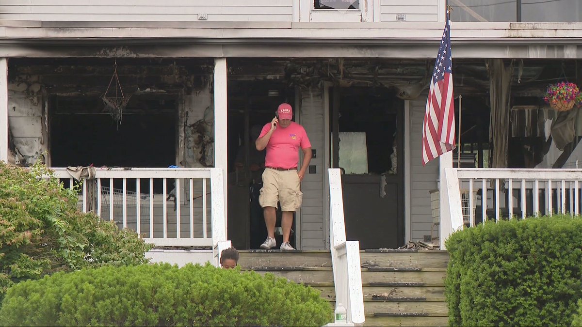 Mario Hilario (@nbc10_mario) on Twitter photo A new lawsuit is filed against the Gabriel House in Fall River where fire killed 10 residents. <a href="/_kbenoit/">Katie Benoit</a> is live on <a href="/NBC10/">NBC 10 WJAR</a> Sunrise with new documents what show issues with the assisted living facility
turnto10.com/i-team/documen… A new lawsuit is filed against the Gabriel House in Fall River where fire killed 10 residents. <a href="/_kbenoit/">Katie Benoit</a> is live on <a href="/NBC10/">NBC 10 WJAR</a> Sunrise with new documents what show issues with the assisted living facility
turnto10.com/i-team/documen…
