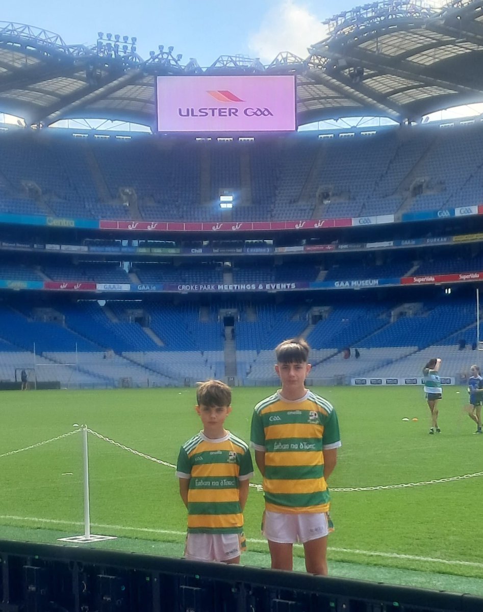 Rory McGeary and Cahir Currie represented Edendork U12.5 boys in Croke Park for Tyrone's Go Games day. 

Well done lads 🔰