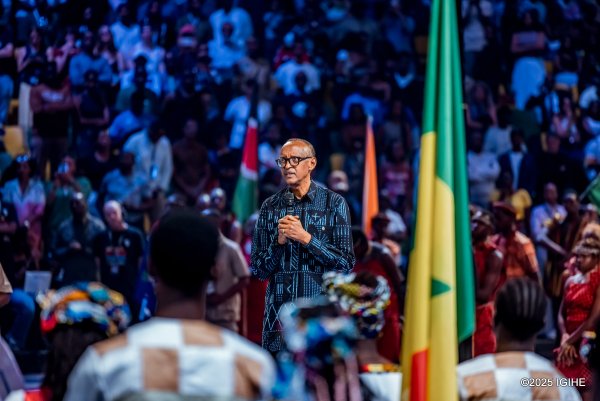 “This arena is not just a decoration to be visited on Christmas and New Year. It was built to host the best basketball players of Rwanda and Africa, for them to train, play and win here.”

~-President #Kagame