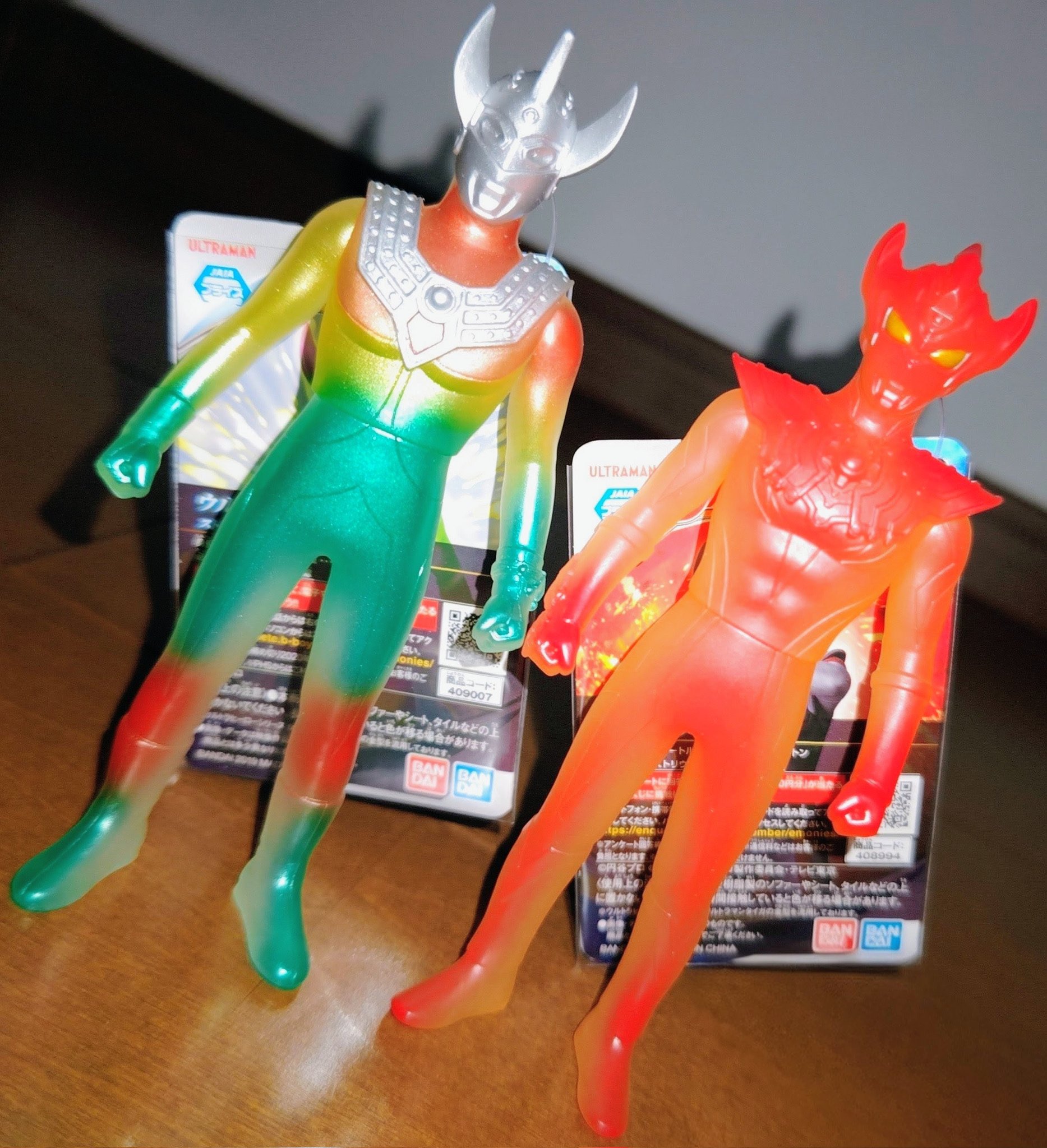 ウルトラマン消しゴム　タロウ　蓄光　蛍光色 ウルトラマン消しゴム タロウ 蓄光 蛍光色