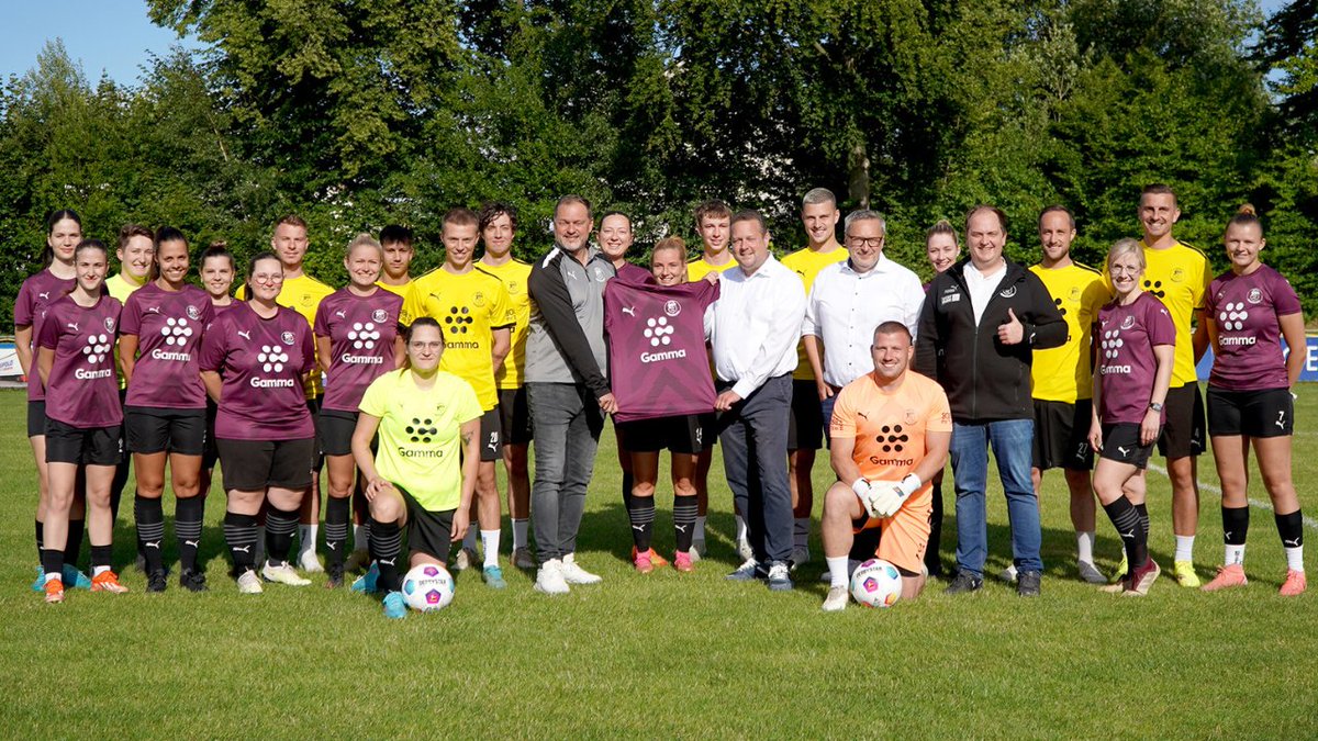 Gamma und SpVgg Oberkotzau 1912 e.V.: Weiter gemeinsam auf dem Platz! 🤩
Unser Sponsoring bleibt Herzenssache – für Teamgeist, Zusammenhalt und starke Momente. 💜#GoodTogether

 Mehr Infos: bit.ly/46EEjP3

#Gamma #SpVggOberkotzau  #SponsoringMitLeidenschaft #HofSaale