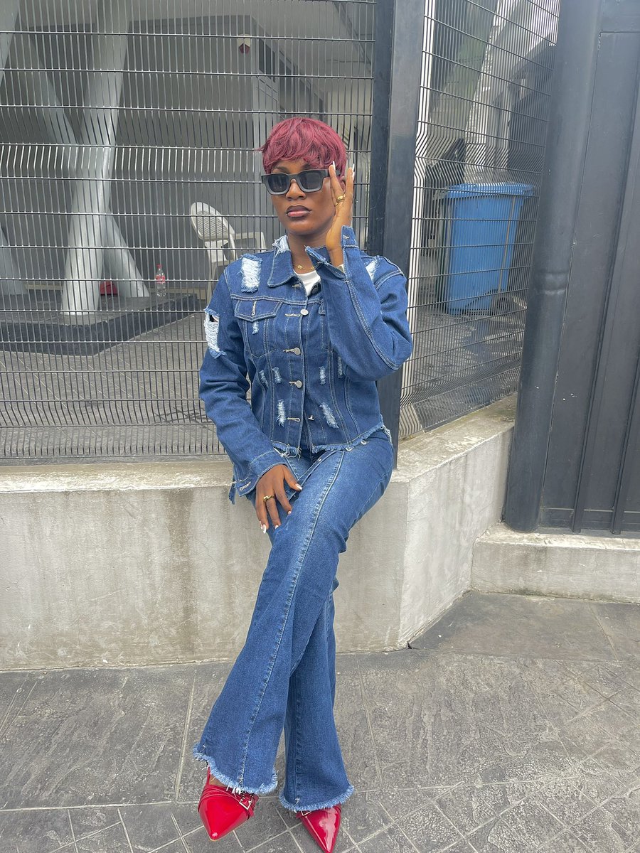 flyqueen__'s tweet image. FYB(DAY2)-Denim day
