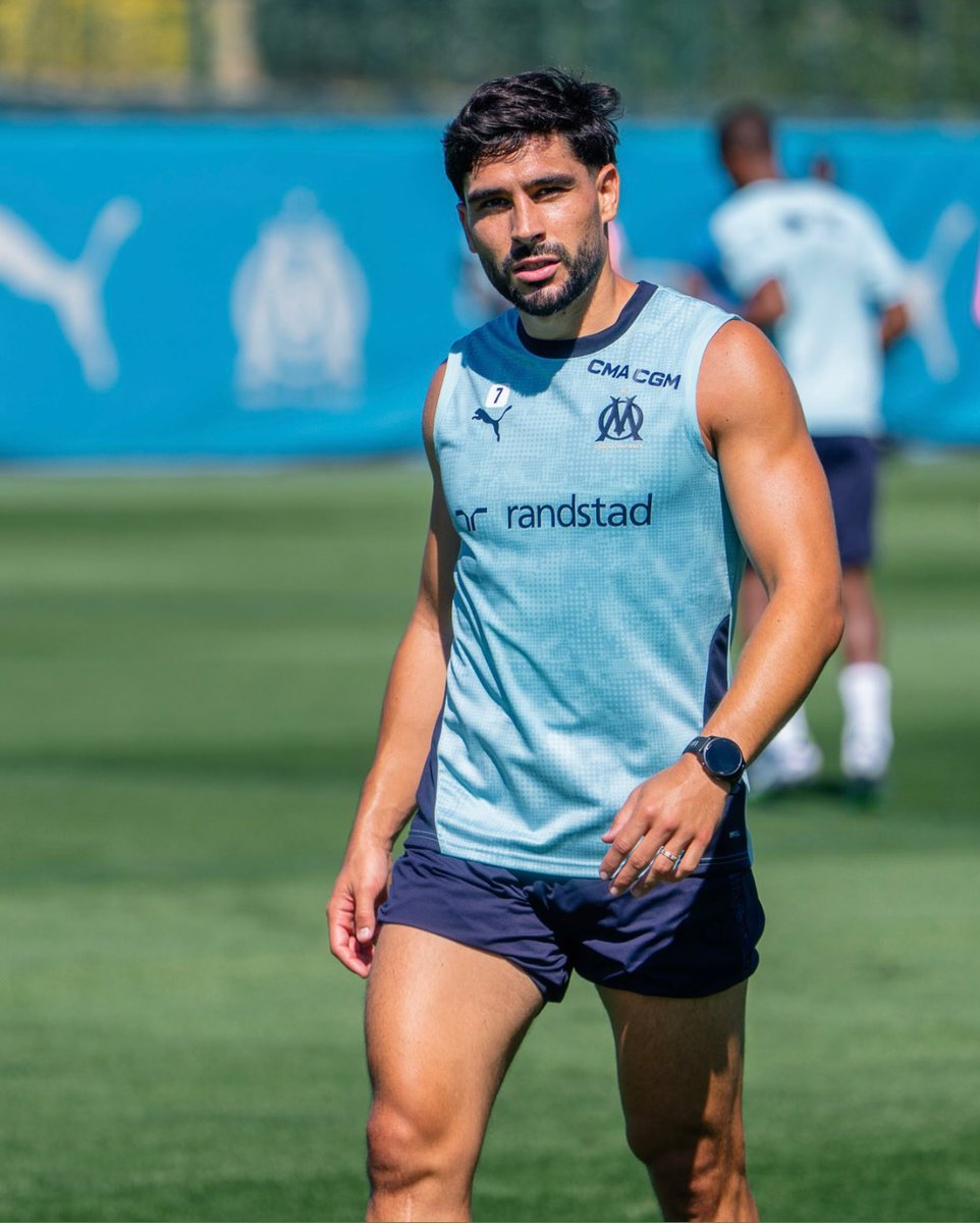 ActuOlympien (@actuolympien) on Twitter photo 🔹L’OM demande 5M€ pour Neal Maupay 🇫🇷 !!
Les prétendants ne se bousculent pas pour le joueur français et le dossier de l’attaquant est aujourd’hui en stand-by.
#TeamOM #MercatOM | 📰 : <a href="/footmercato/">Foot Mercato</a> 🔹L’OM demande 5M€ pour Neal Maupay 🇫🇷 !!
Les prétendants ne se bousculent pas pour le joueur français et le dossier de l’attaquant est aujourd’hui en stand-by.
#TeamOM #MercatOM | 📰 : <a href="/footmercato/">Foot Mercato</a>