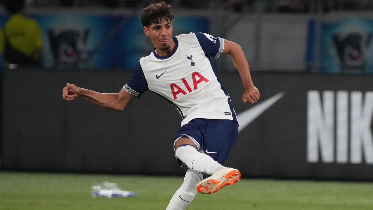 The Spurs Express (@thespursexpress) on Twitter photo George Abbott will step up to League One and sign on loan for Wycombe Wanderers after great 2024-25 campaign with Notts County.
<a href="/GeorgeSessions/">George Sessions</a> George Abbott will step up to League One and sign on loan for Wycombe Wanderers after great 2024-25 campaign with Notts County.
<a href="/GeorgeSessions/">George Sessions</a>