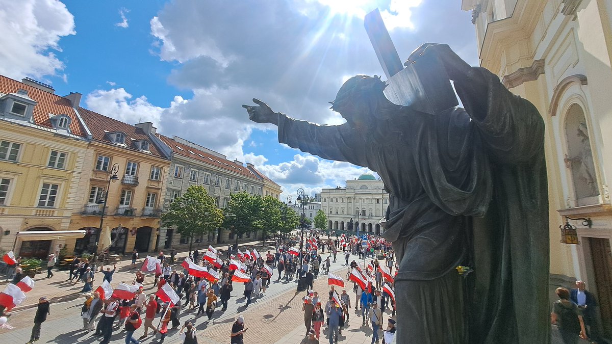 Gdański Komisarz (@malasycylia) on Twitter photo Panie Boże, błogosław Prezydenta <a href="/NawrockiKn/">Karol Nawrocki</a>, błogosław Polakom, błogosław Polsce.
#PoPierwszePolskaPoPierwszePolacy
#zaprzysiezenie #Nawrocki2025 #6sierpnia #ZaprzysiezenieNawrockiego Panie Boże, błogosław Prezydenta <a href="/NawrockiKn/">Karol Nawrocki</a>, błogosław Polakom, błogosław Polsce.
#PoPierwszePolskaPoPierwszePolacy
#zaprzysiezenie #Nawrocki2025 #6sierpnia #ZaprzysiezenieNawrockiego