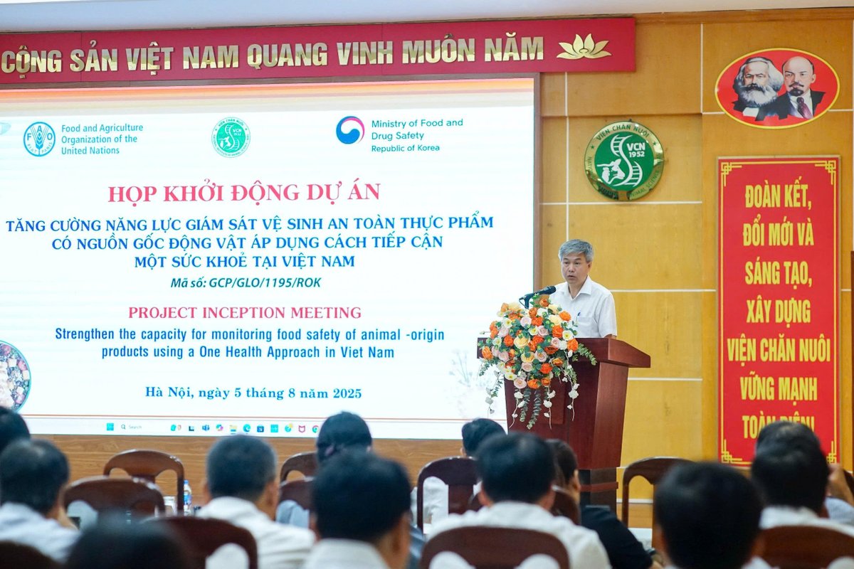 FAO Viet Nam (@faovietnam) on Twitter photo 🤝<a href="/FAO/">Food and Agriculture Organization</a> and 🇻🇳National Institute of Animal Science, with support from ROK 🇰🇷, launched the "One Health for #FoodSafety project.
#OneHealth approach helps build safer food systems, prevent diseases, and advance the national strategy for a healthier future.
#SafeFoodForAll 🤝<a href="/FAO/">Food and Agriculture Organization</a> and 🇻🇳National Institute of Animal Science, with support from ROK 🇰🇷, launched the "One Health for #FoodSafety project.
#OneHealth approach helps build safer food systems, prevent diseases, and advance the national strategy for a healthier future.
#SafeFoodForAll