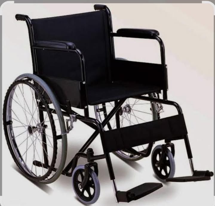 APPEL AUX DONS ‼️

Jodat a reçu 4 balles, il souffre d’une lésion à la moelle épinière qui paralyse une partie de son corps. Il a besoin d’un fauteuil roulant. 
Partagez et donnez svp. 

gofund.me/8ebe6600