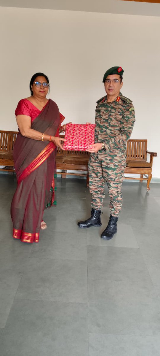 bn_hisar's tweet image. CO of the Unit interacted with Principal and Staff for Cadet  Enrollment at GRG National School, Sirsa.! Discussed ways to boost NCC participation &amp;amp; nurture young leaders. Collaboration for a stronger NCC Unit..! #NCC #Enrollment #Leadership