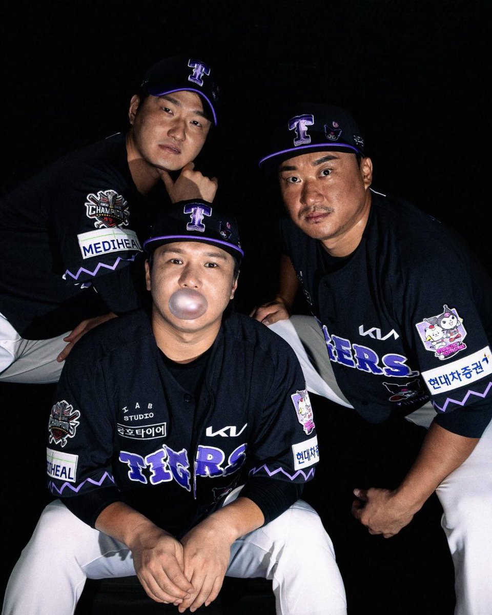 야구가 이렇게 돈 많이 드는거라고 미리 삐삐로  알려달라고..