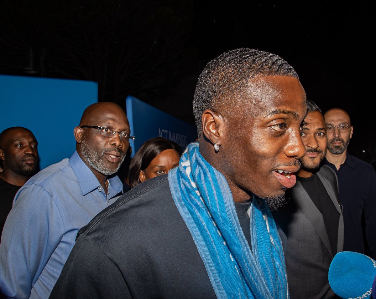ActuOlympien (@actuolympien) on Twitter photo 🔹Timothy Weah sous les yeux de son père à sont arrivés à l’aéroport de Marignane..💙 🤍
#TeamOM #MercatOM | 📸 : <a href="/adrien_pittore/">Adrien Pittore</a> 🔹Timothy Weah sous les yeux de son père à sont arrivés à l’aéroport de Marignane..💙 🤍
#TeamOM #MercatOM | 📸 : <a href="/adrien_pittore/">Adrien Pittore</a>