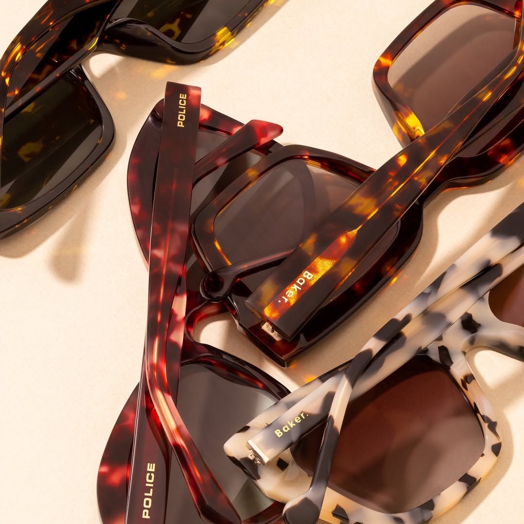 VincentParkMall's tweet image. Serving timeless style with a modern edge .🐢🕶️
Tortoise shell sunglasses are having a moment, and Execuspecs at Vincent Park has the perfect pair waiting for you.
Classic. Chic. Always in season.

#ExecuSpecs 
#SunglassGoals 
#TortoiseShellTrend 
#VincentPark…