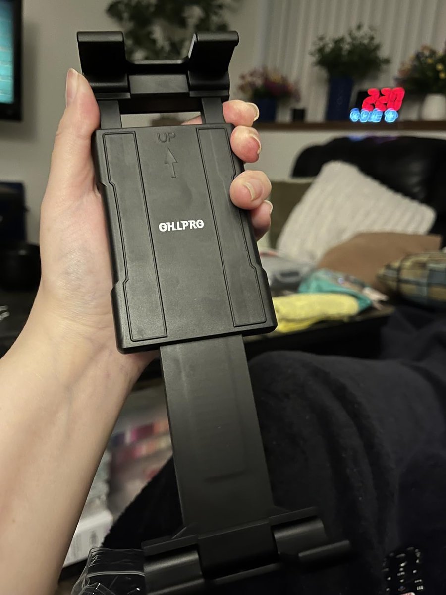 ohlpro_de's tweet image. Kein Kleben, kein Bohren! 📱CD-Slot Tablet Halterung fürs Auto – perfekt für Navigation&amp;amp;Entertainment!
✔ Navigation
✔ Musik &amp;amp; Videos während der Fahrt

amazon.de/dp/B0DYNZS98R
#CDSlotHalterung #TablethalterungAuto #AutoNavigation #Universalhalterung