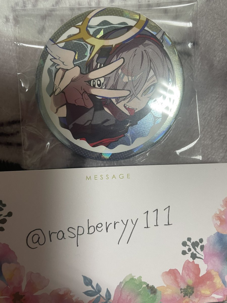 【交換】CR  Crazy Raccoon 
CRフェス 2025 CRFES 缶バッチ

譲→写真のお品物

求→👹R1
こちら身内の代行で交換を探しております。当方が責任を持ってお取引いたします。
郵送でお願い致します。
お気軽にお声がけください。
