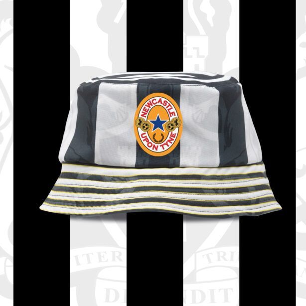 ⚫️⚪️ Lee Bucket Hats RESTOCK!

footballbobbles.com/product/lee-bu… 

Inspired by the 97/98 kits!
🔄 Reversible!
3️⃣ Sizes: 

This side is the reverse, home side!

#NUFC