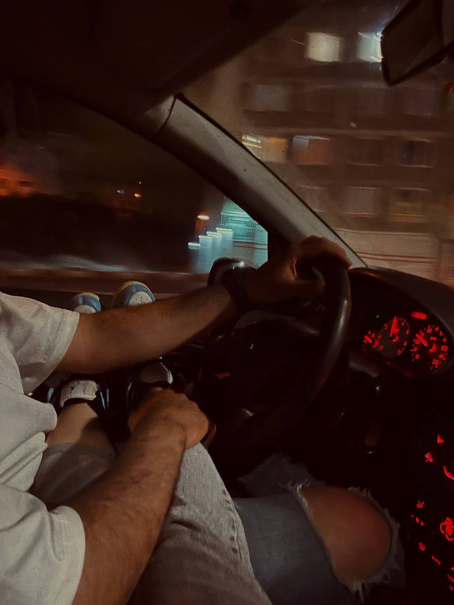 تنها وقتی که ((هیچی))برام مهم نیست.😊