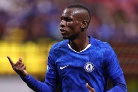Vince™ (@blue_footy) on Twitter photo 🗣 <a href="/JacobsBen/">Ben Jacobs</a>: When MUFC first inquired about Nicolas Jackson, they were quoted 80m. I sense the number will drop in the last 4 weeks of the window.
Newcastle bid 90m for Šeško; United bid 85m. CFC are waiting for that, they know both clubs have the money."
~ <a href="/LondonBluePod/">London Is Blue Podcast ⭐️⭐️</a> 🗣 <a href="/JacobsBen/">Ben Jacobs</a>: When MUFC first inquired about Nicolas Jackson, they were quoted 80m. I sense the number will drop in the last 4 weeks of the window.
Newcastle bid 90m for Šeško; United bid 85m. CFC are waiting for that, they know both clubs have the money."
~ <a href="/LondonBluePod/">London Is Blue Podcast ⭐️⭐️</a>