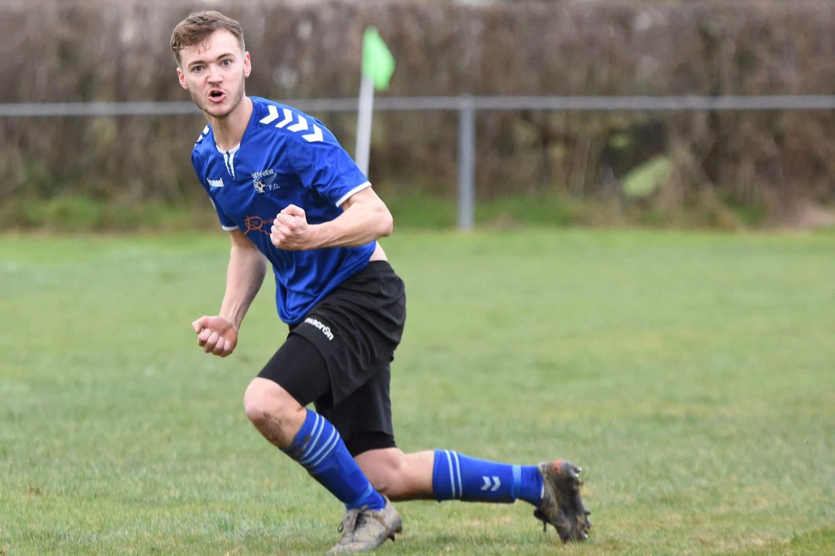 FCBerriew's tweet image. NEW SIGNING:

DJ continues to strengthen the first team squad with the signing of Ed Baker. 

Ed had a successful 21/22 season at the club scoring 20 goals in 28 games, and will be looking to add to that tally this season.

Welcome back Ed!
