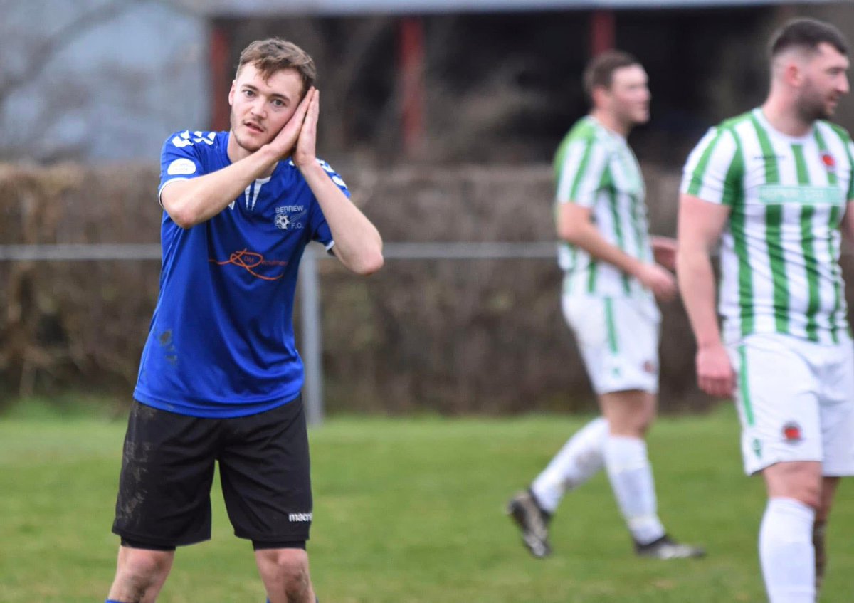 FCBerriew's tweet image. NEW SIGNING:

DJ continues to strengthen the first team squad with the signing of Ed Baker. 

Ed had a successful 21/22 season at the club scoring 20 goals in 28 games, and will be looking to add to that tally this season.

Welcome back Ed!