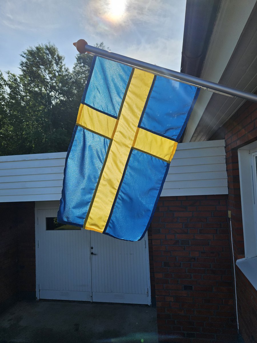 Idag flaggar vi, sjunger och hurrar för sonen Kristian på hans födelsedag!!! #GrattisKristian!!!