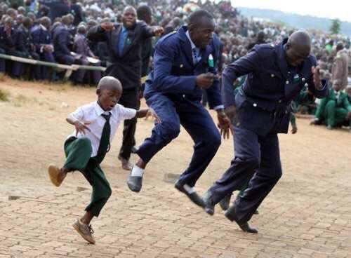 table_shaker_'s tweet image. Omo, this life sweet when you dey chop well and still get time to have fun and party 😍😍 #AddmeForThingsYouLuv