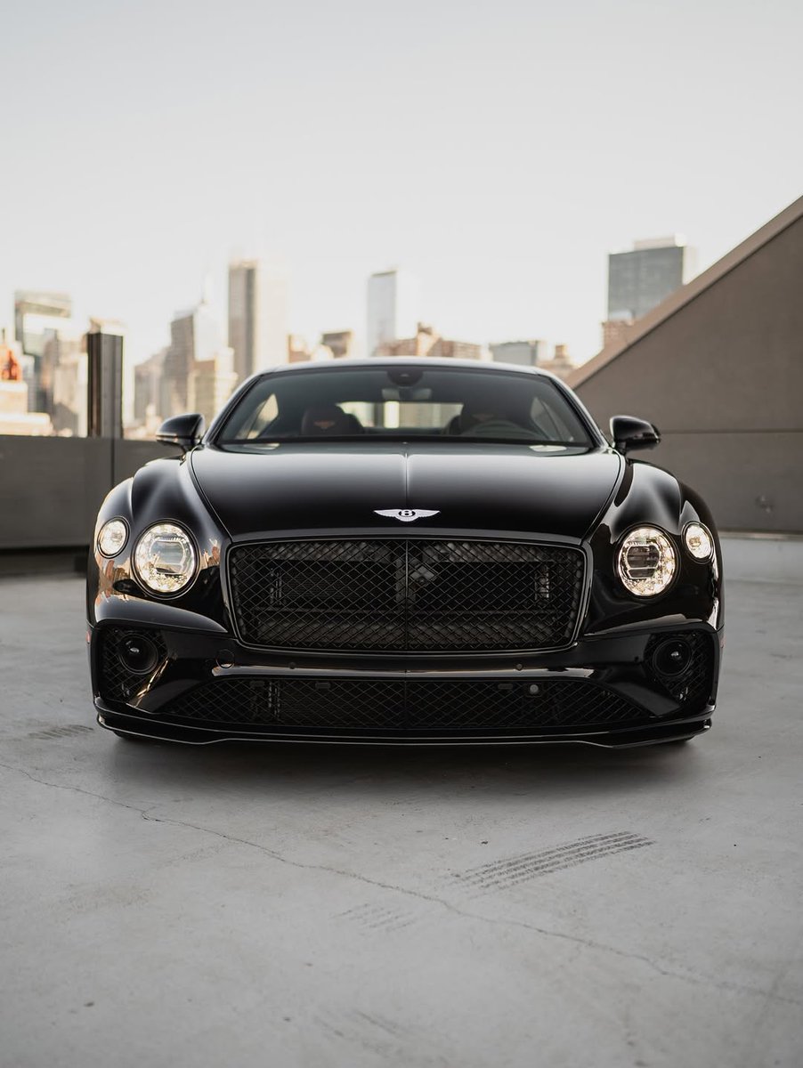 nocarcontext's tweet photo. Bentley Continental GT 🖤🖤 https://t.co/f5abXspjmc