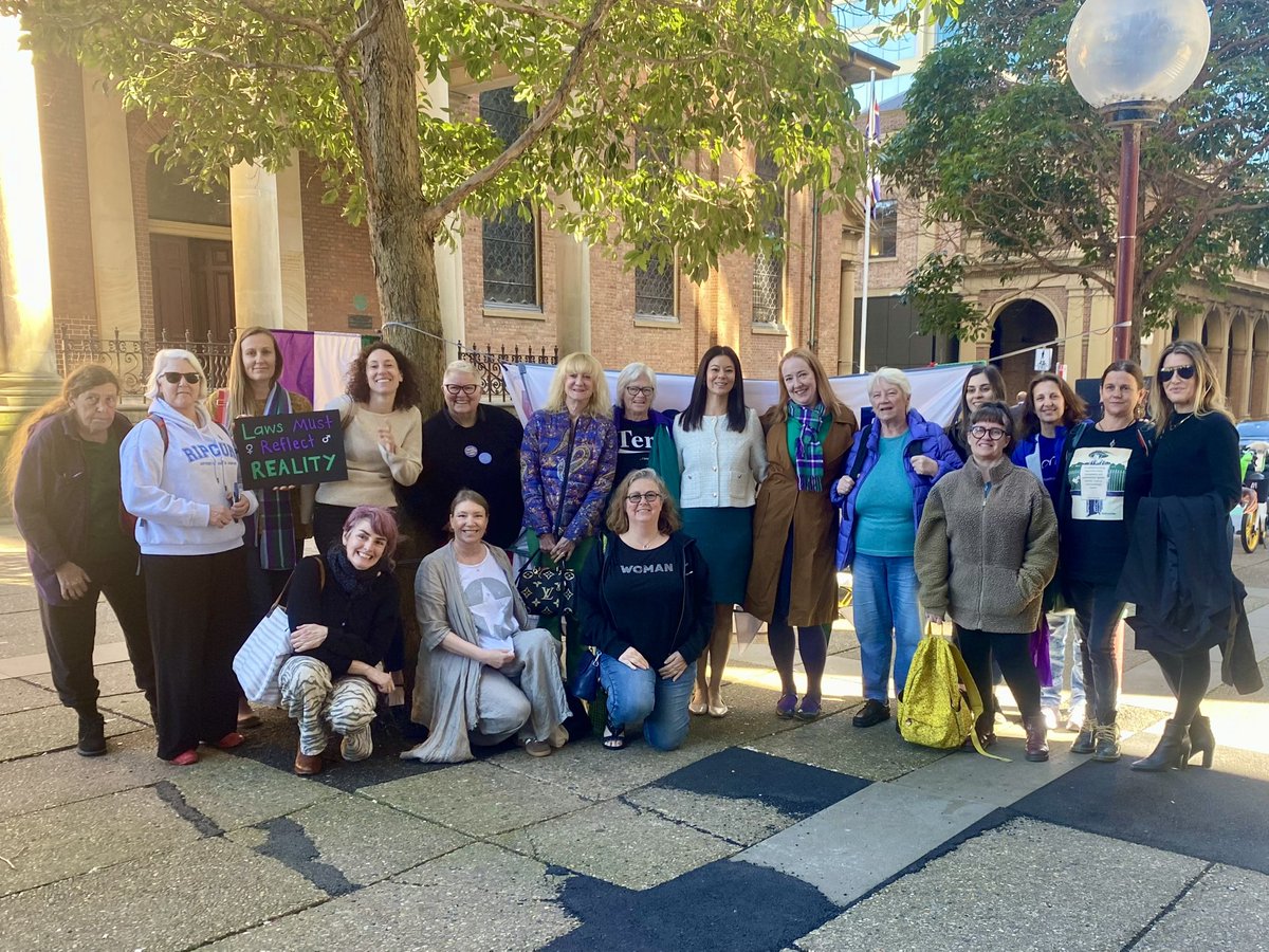 Team Giggle: Team women and girls. Team reality. Team sanity. Team freedom 💜🤍💚

#GigglevTickle #IStandWithSallGrover #AusPol