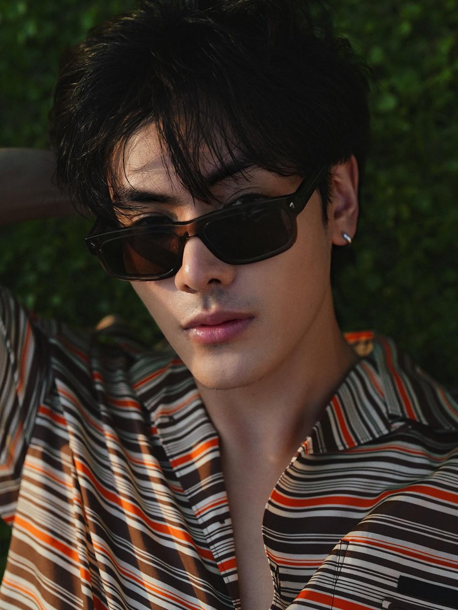 7Merloo_'s tweet image. MARAVILHOSO DIA PARA NÓS!! 🌻💜✨💖

 NÃO TEM COMO O DIA COMEÇAR RUIM COM ESSA OBRA PRIMA...🔥🔥👏🏻👏🏻👏🏻
#JoongArchen  #จุงอาเชน