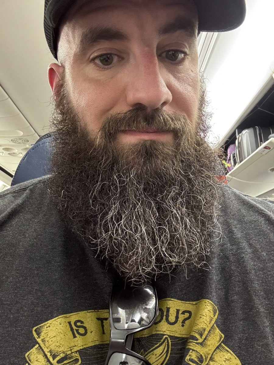 Early morning, but we’re on the plane to Vegas. DefCon inbound!