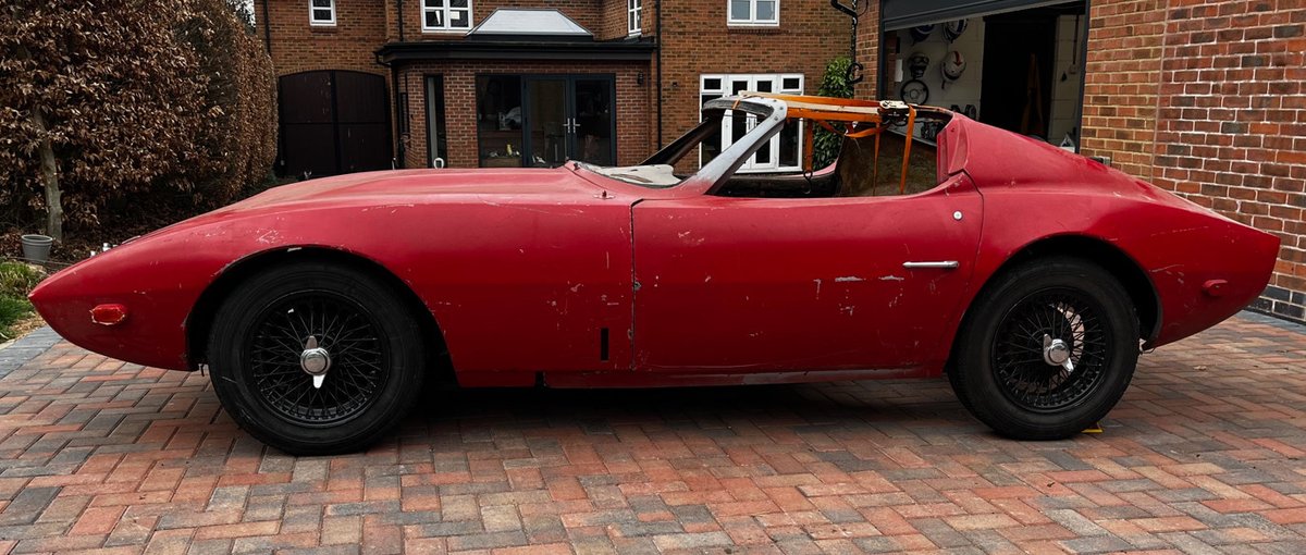 Ad: For Sale - Fiberfab Jamaican Project - 327 V8 SBC, Muncie 4 Speed ebay.co.uk/itm/3361091447…