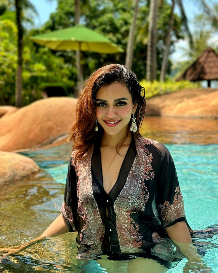 The depth is more important than latitude. In photo: Nusraat Faria