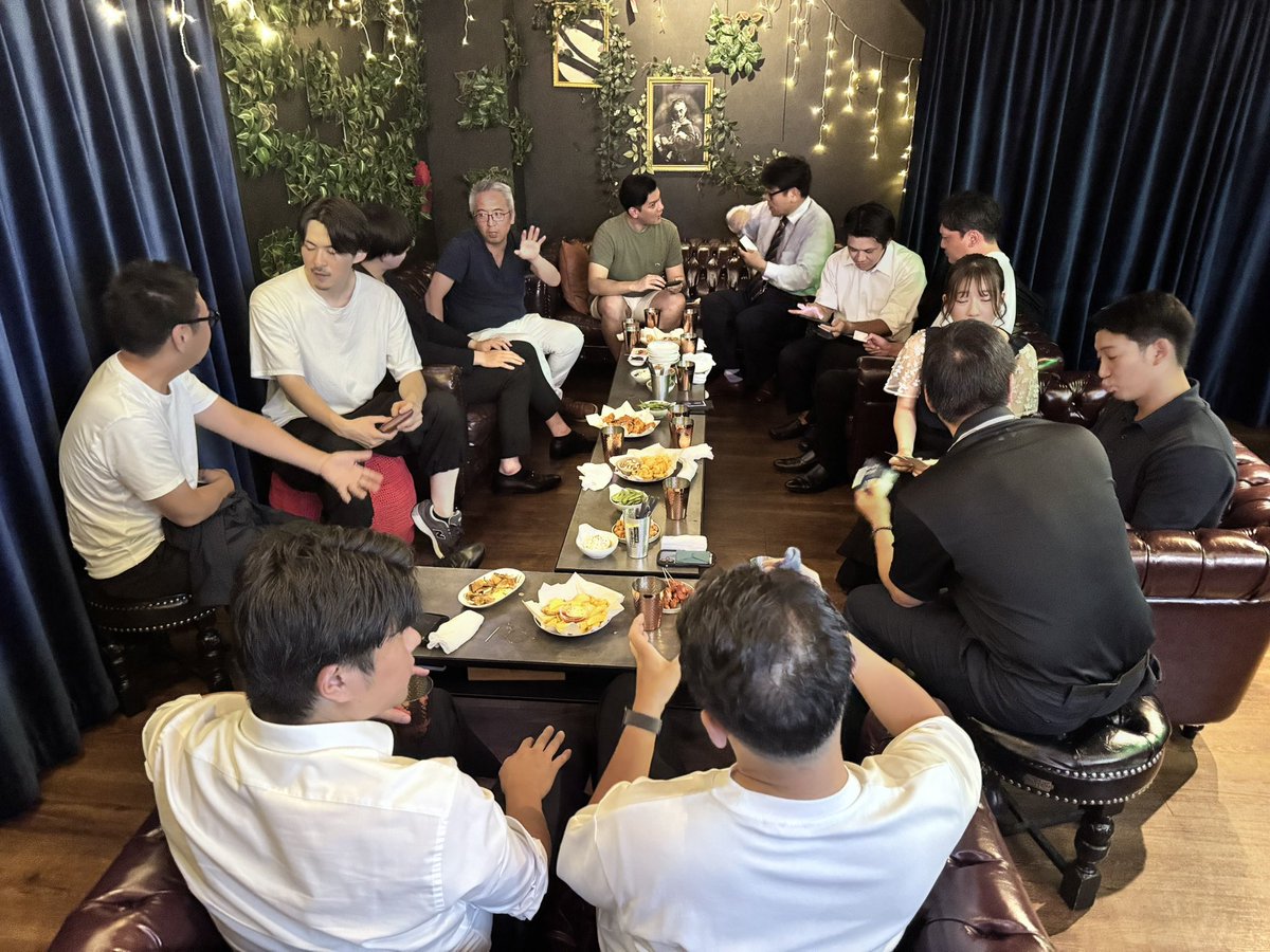 知り合い経営者を1人連れてくる会。
いつもと違うつながりができて、
盛り上がりました！