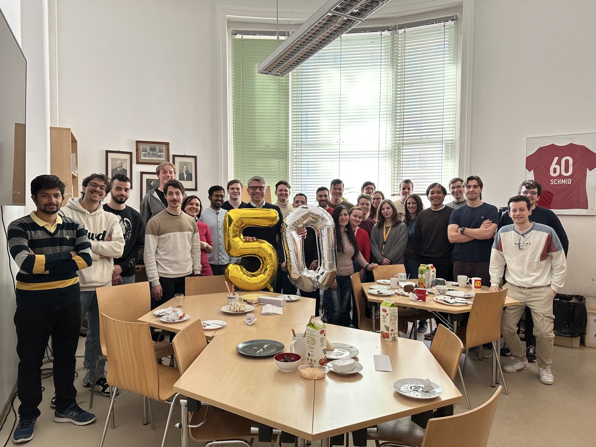 🎉 We're back! After a little break, we're reactivating our feed with a very special moment from earlier this year. 

In March, we celebrated the 50th birthday of our group leader, Prof. Bonifazi 🥳