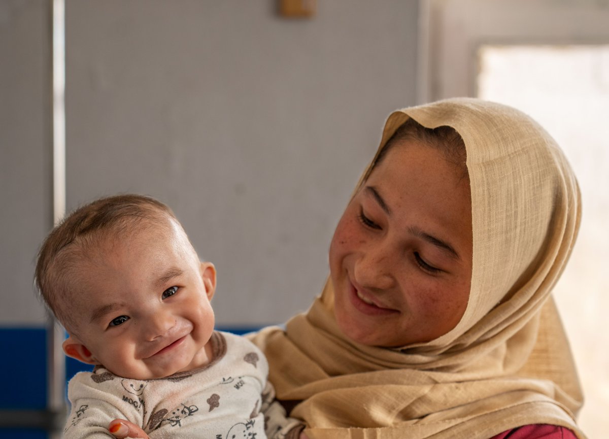 UNICEF Afghanistan (@unicefafg) on Twitter photo Breast milk is a child’s first protection against illness & their first step towards healthy development. With support from <a href="/UNICEFAfg/">UNICEF Afghanistan</a> & its partners, moms receive nutrition counseling on when & how to breastfeed, giving every child the strongest start in life across Afghanistan. Breast milk is a child’s first protection against illness & their first step towards healthy development. With support from <a href="/UNICEFAfg/">UNICEF Afghanistan</a> & its partners, moms receive nutrition counseling on when & how to breastfeed, giving every child the strongest start in life across Afghanistan.
