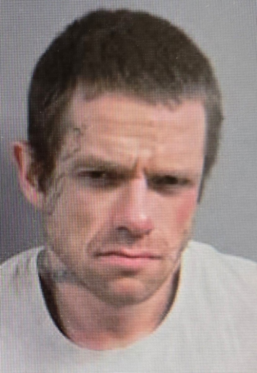 Christopher Knoll (@chiefknoll) on Twitter photo HPS #WantedWednesday suspect - David MALOTT, 39, LKA - Kitchener. Wanted for Theft Under, Possession of Stolen Property and Breach of Probation. Anyone with information on his whereabouts is asked to contact HPS or <a href="/CrimeStoppersGB/">Crime Stoppers GB</a>. HPS #WantedWednesday suspect - David MALOTT, 39, LKA - Kitchener. Wanted for Theft Under, Possession of Stolen Property and Breach of Probation. Anyone with information on his whereabouts is asked to contact HPS or <a href="/CrimeStoppersGB/">Crime Stoppers GB</a>.