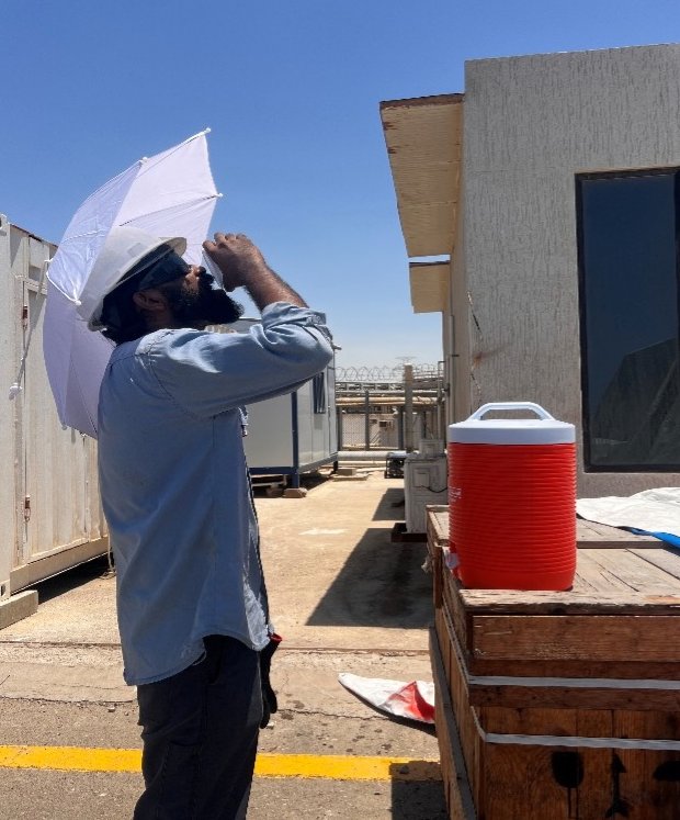 En #Aqualia, trabajamos a diario para hacer que nuestro trabajo sea lo más #seguro y #saludable. Por eso, para hacer frente a las 🌡️ altas temperaturas, desde el dpto. de Salud y Bienestar lo tienen claro:
✅ Vestuario transpirable
🧢 Gorra y 🕶️ gafas de sol
🚰 Hidratación