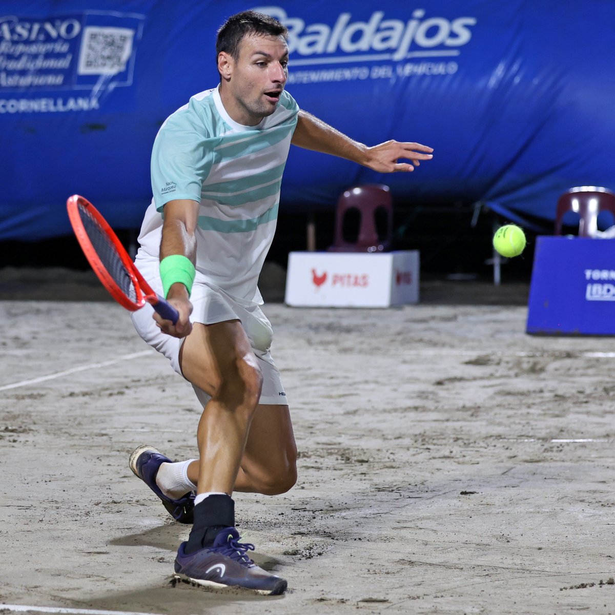 📷📷Galería fotográfica partido de cuartos del XXXVIII Torneo BDO Tenis Playa Luanco entre Bernabé Zapata y Pedro Cachín:

luisvelasco.es/album/xxxviii-…

#TorneoBDOTenisPlaya #TorneoBDOTenisPlayaLuanco
<a href="/TenisLuanco/">Torneo Tenis Playa de Luanco</a>